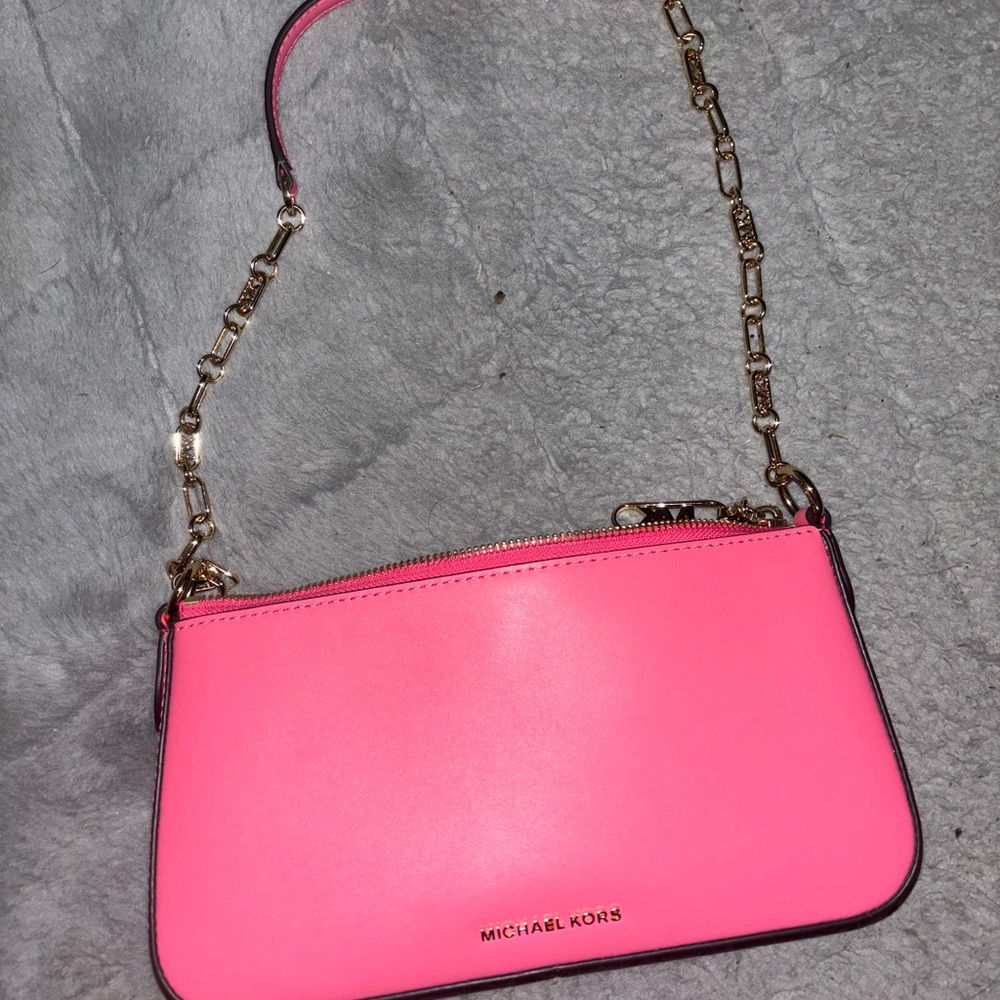michael kors purse with matching wallet!